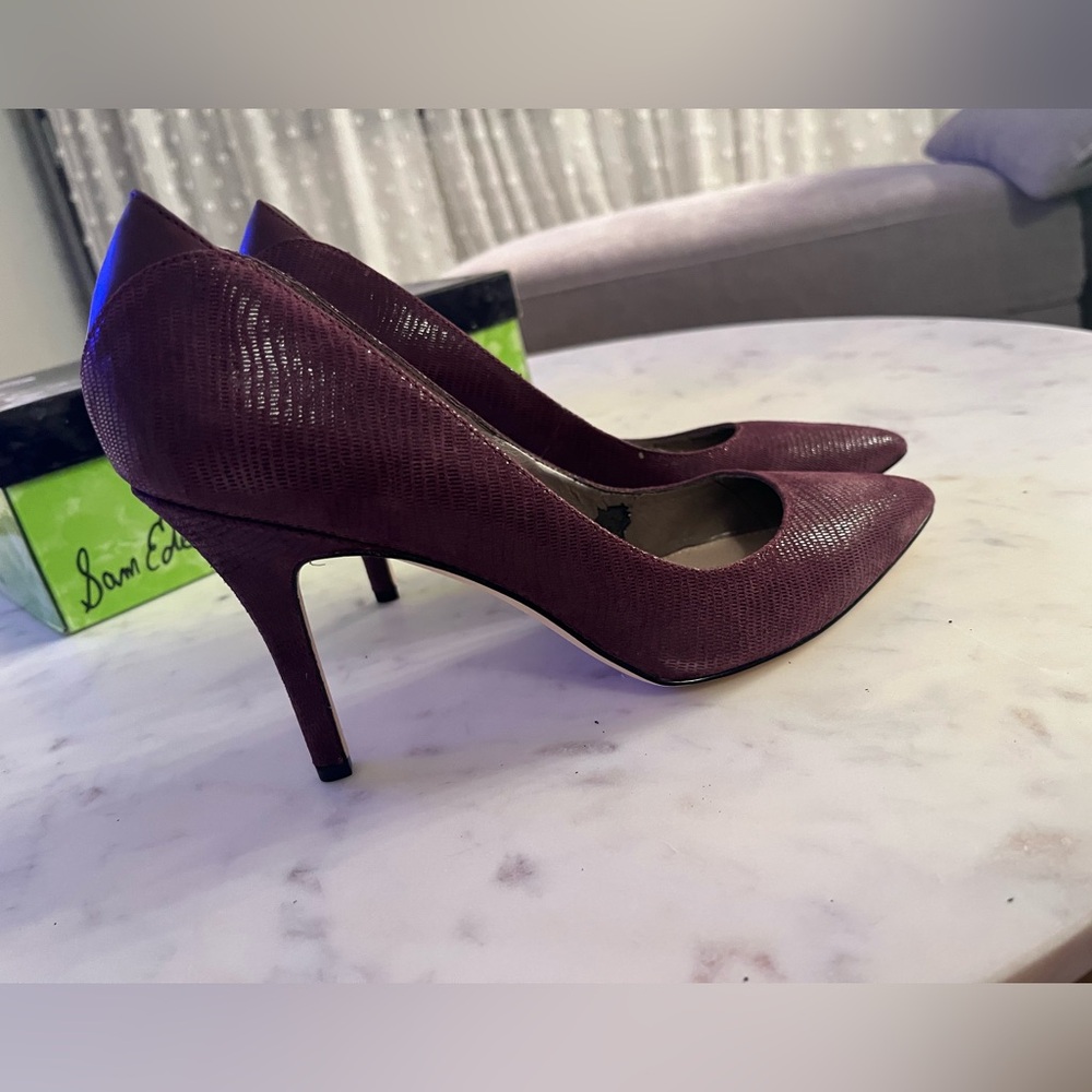 Sam Edelman Elegant Eggplant color Stiletto Heels size 8